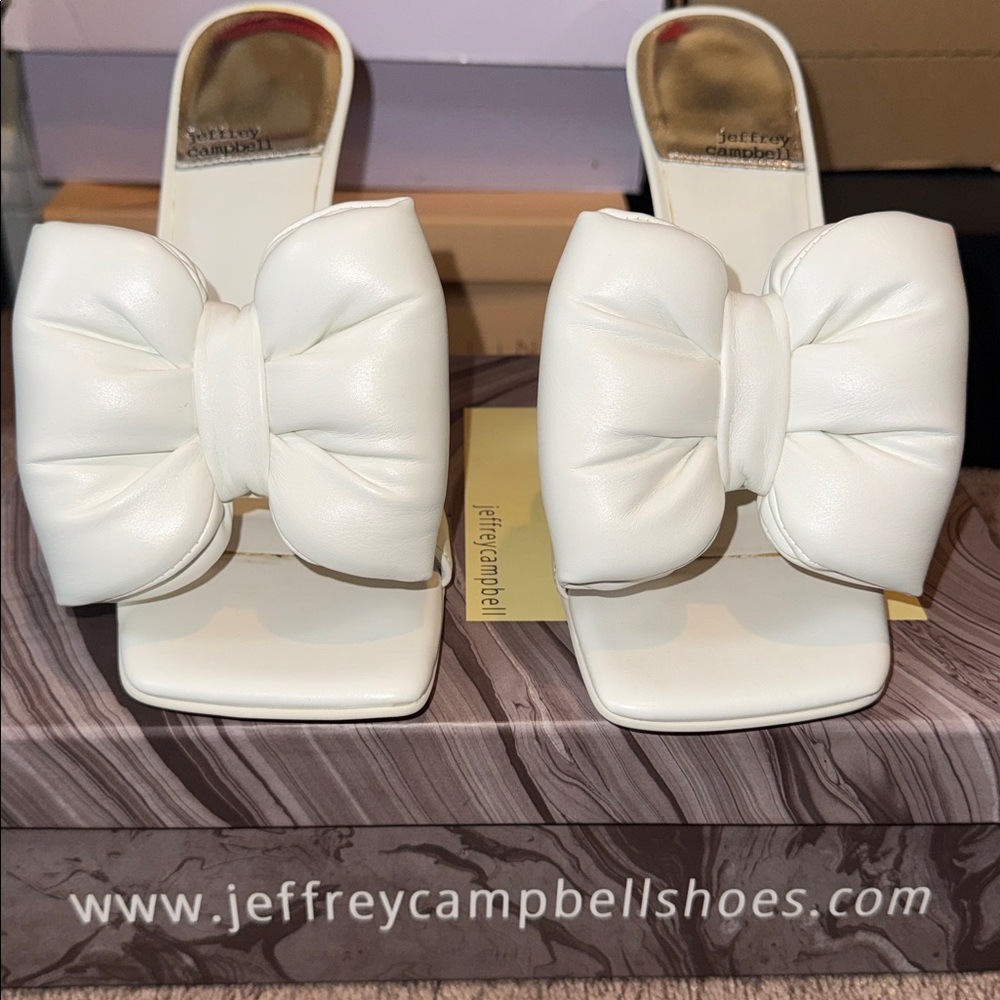NEW 10 Jeffrey Campbell Cream Bow Heels - Picture 5 of 9